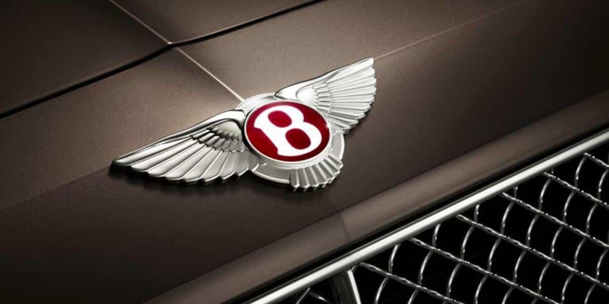 The Bentley logo, teasing a new plug-in hybrid Bentley SUV